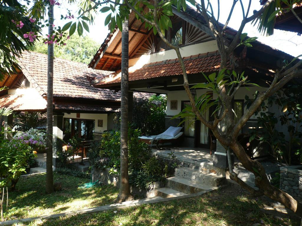Wawa Wewe II Villas Amed Zimmer foto