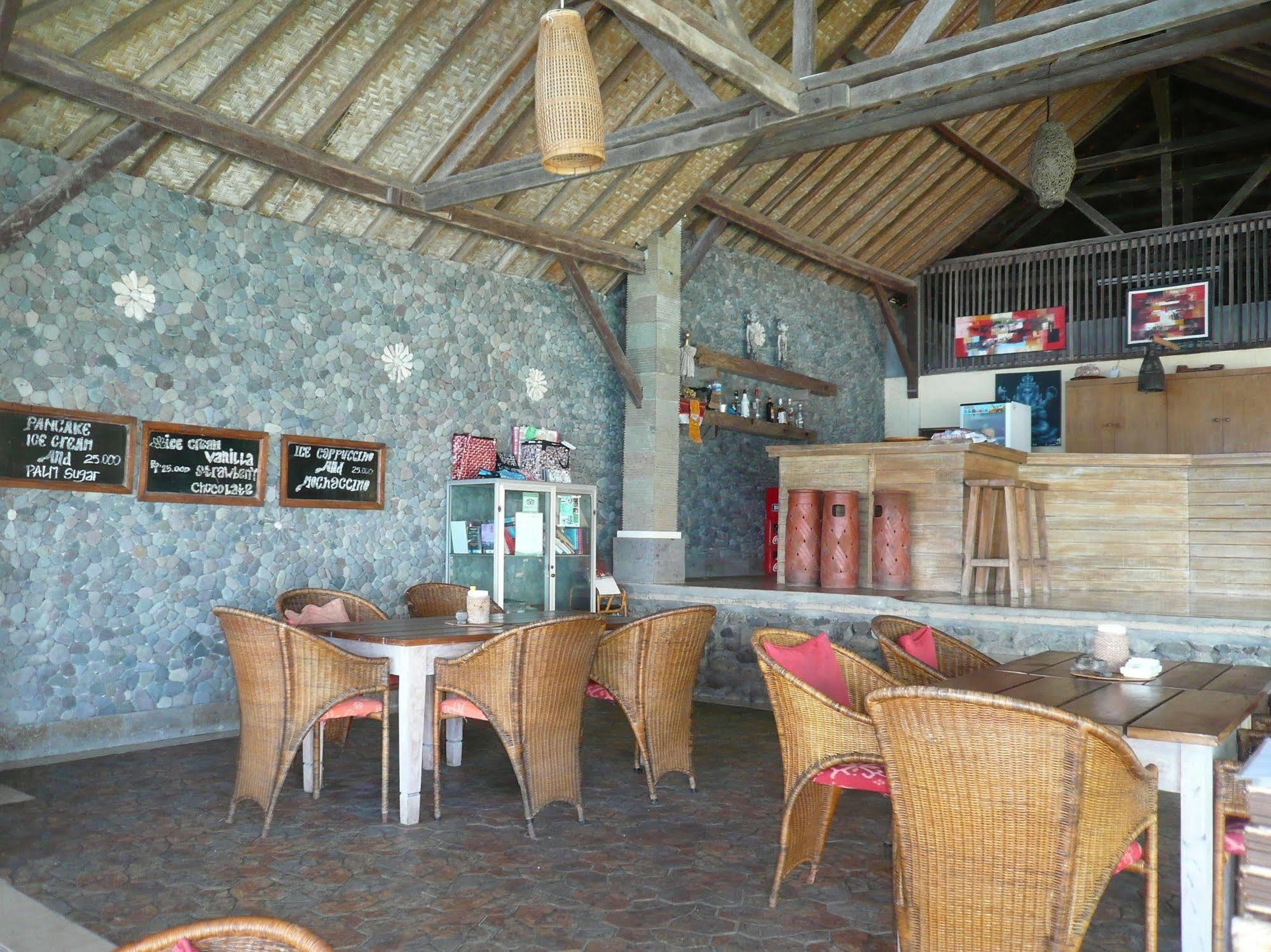 Wawa Wewe II Villas Amed Exterior foto