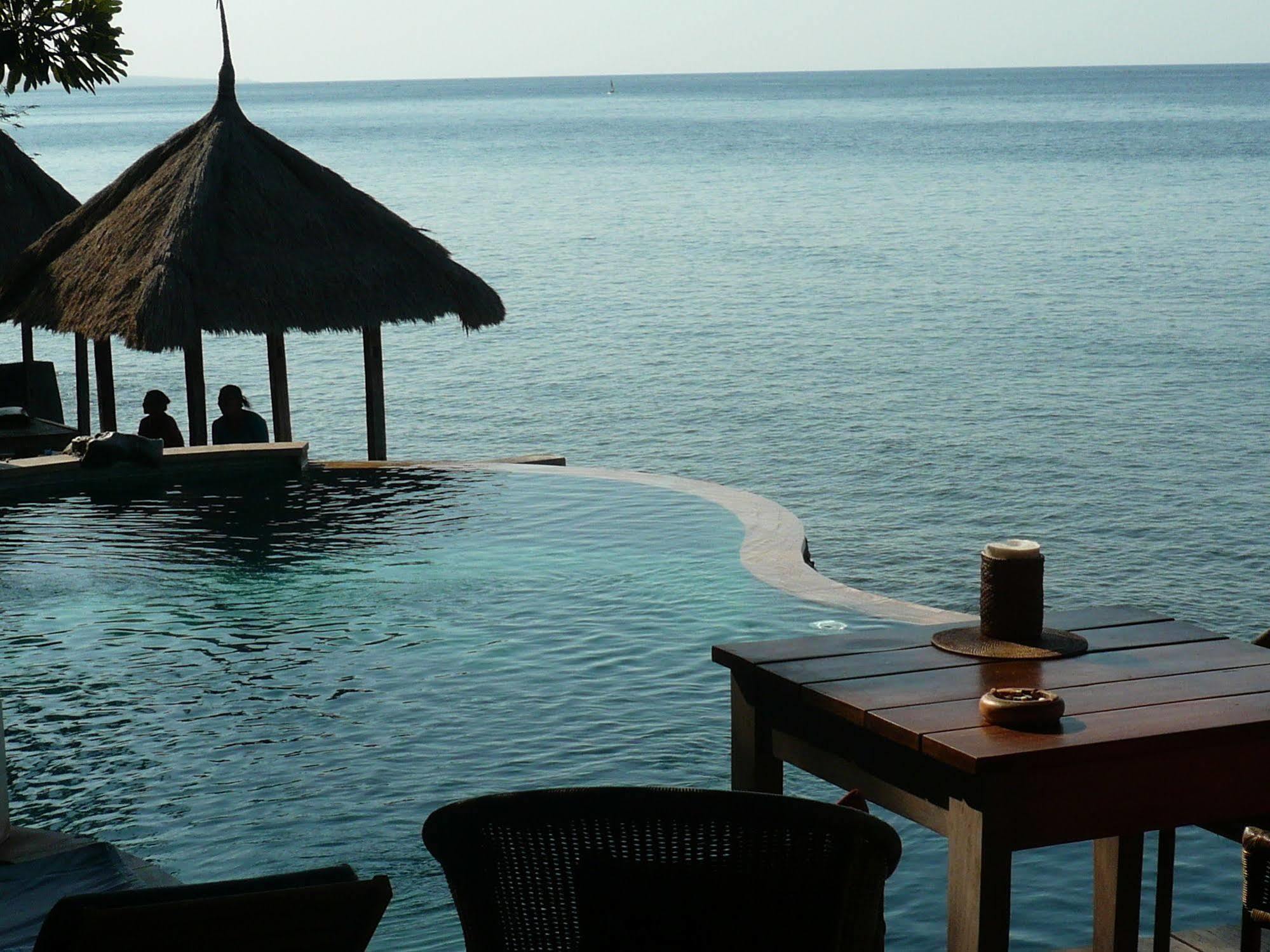 Wawa Wewe II Villas Amed Exterior foto