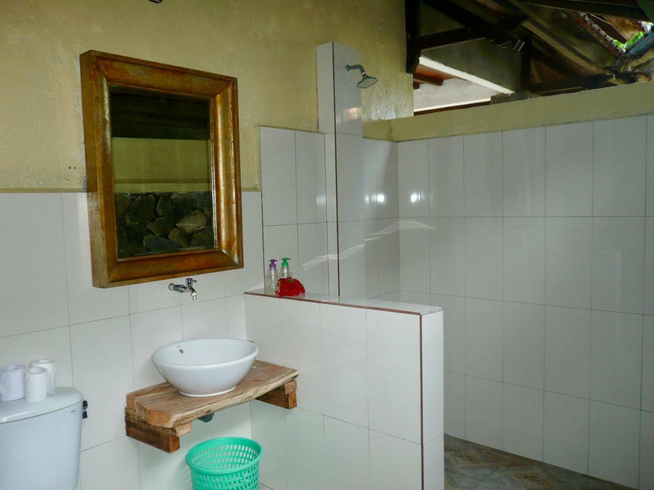 Wawa Wewe II Villas Amed Exterior foto